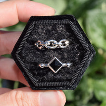 Load image into Gallery viewer, Medium Quetzal Ring