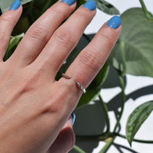 Load image into Gallery viewer, Raíz Cuff Ring
